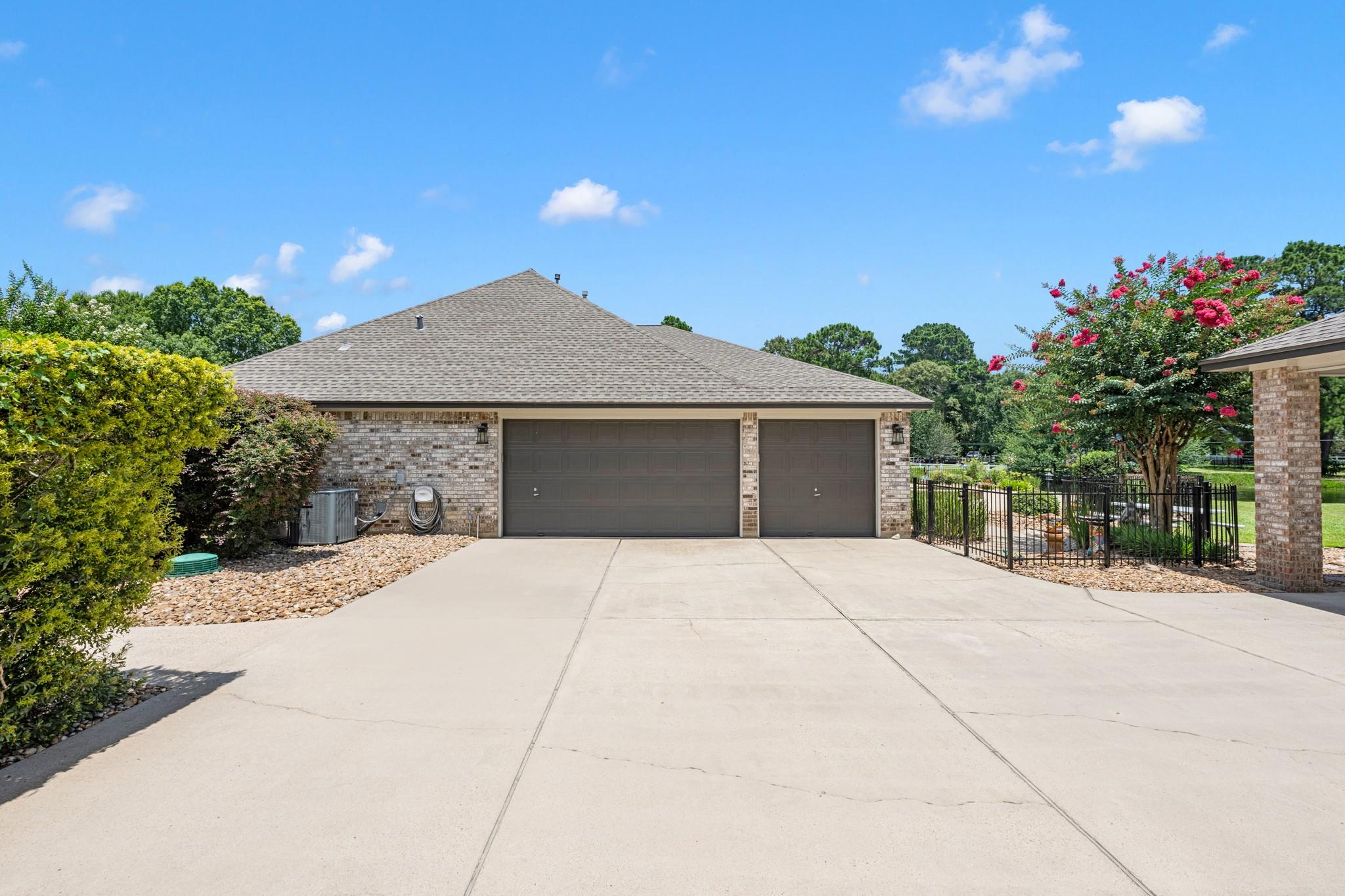 2327 Timberbreeze Court