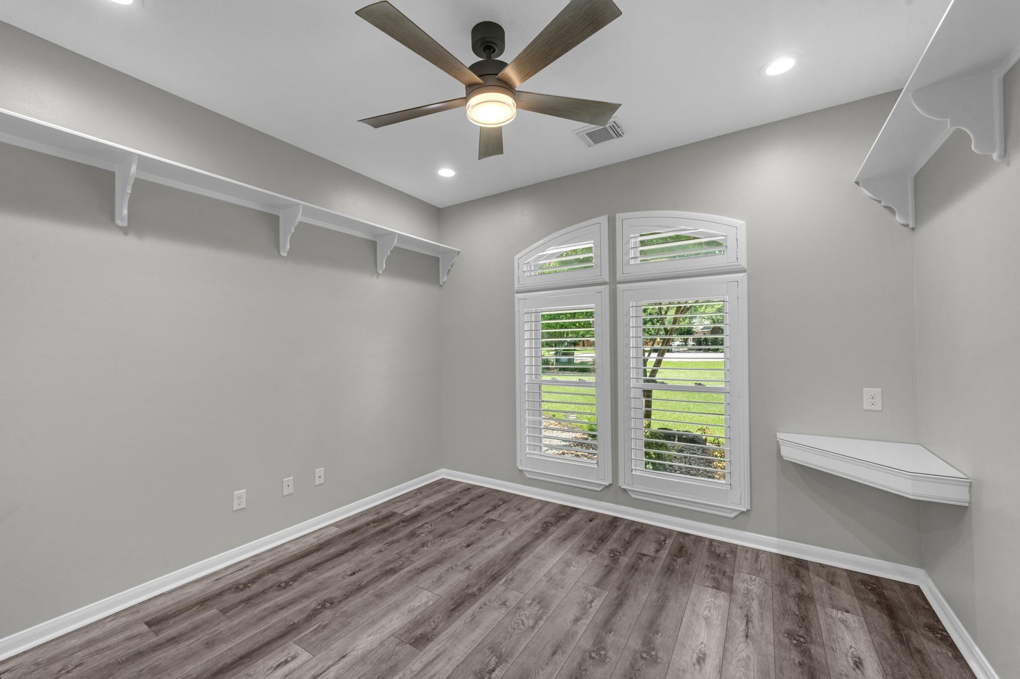 2327 Timberbreeze Court