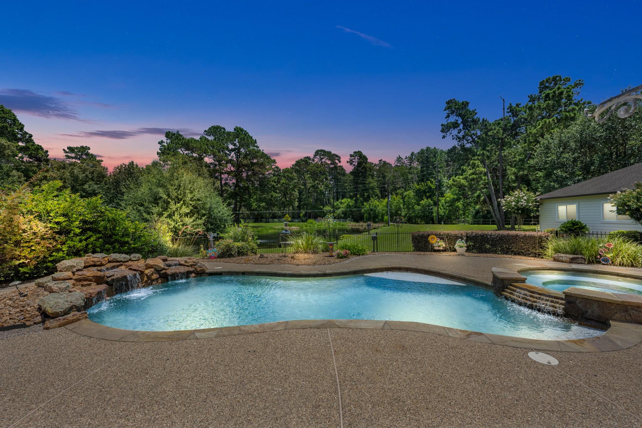 2327 Timberbreeze Court