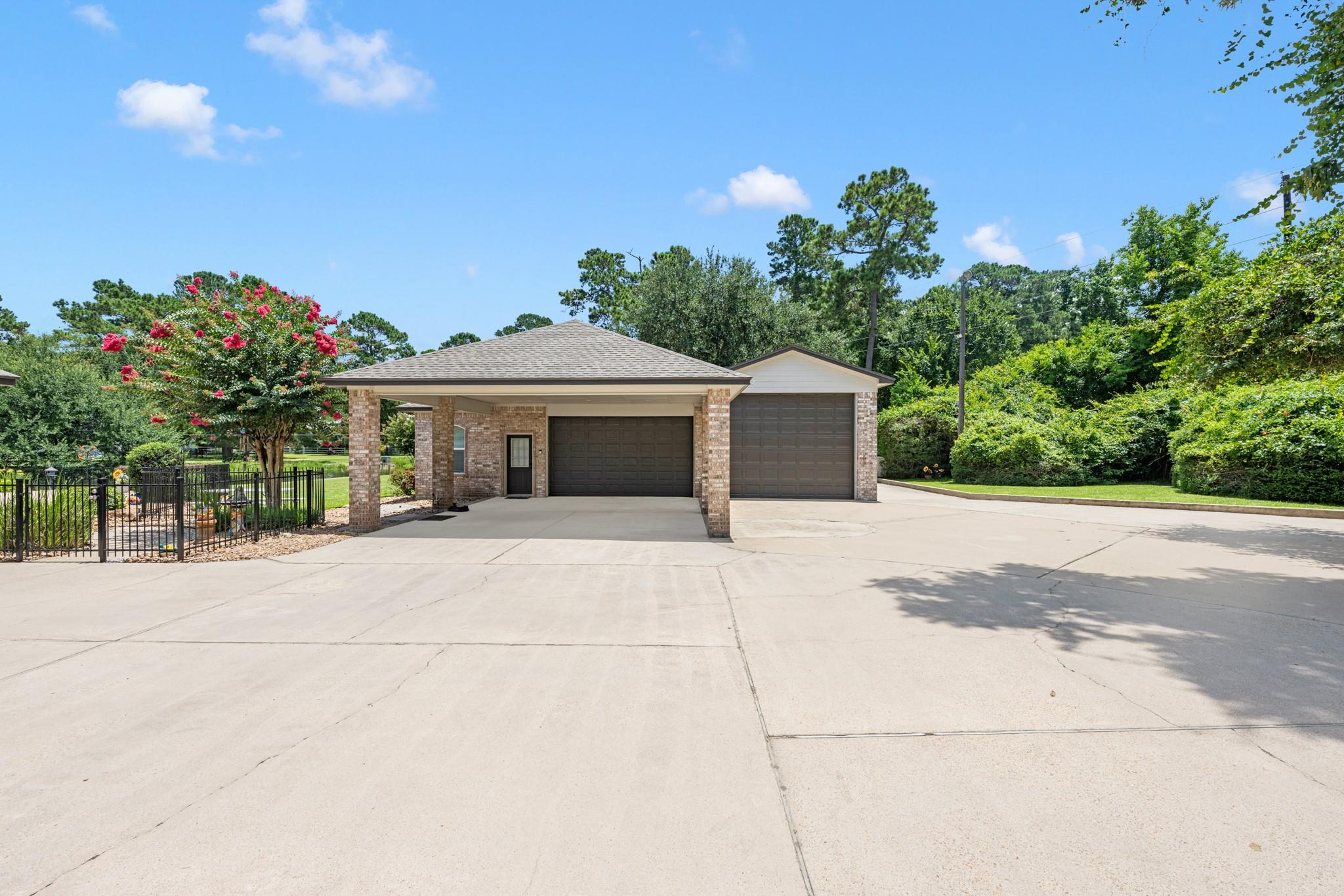 2327 Timberbreeze Court