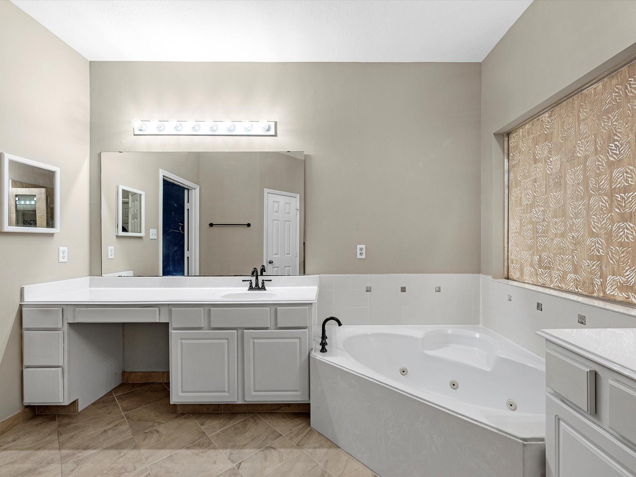 247 Private Road 635