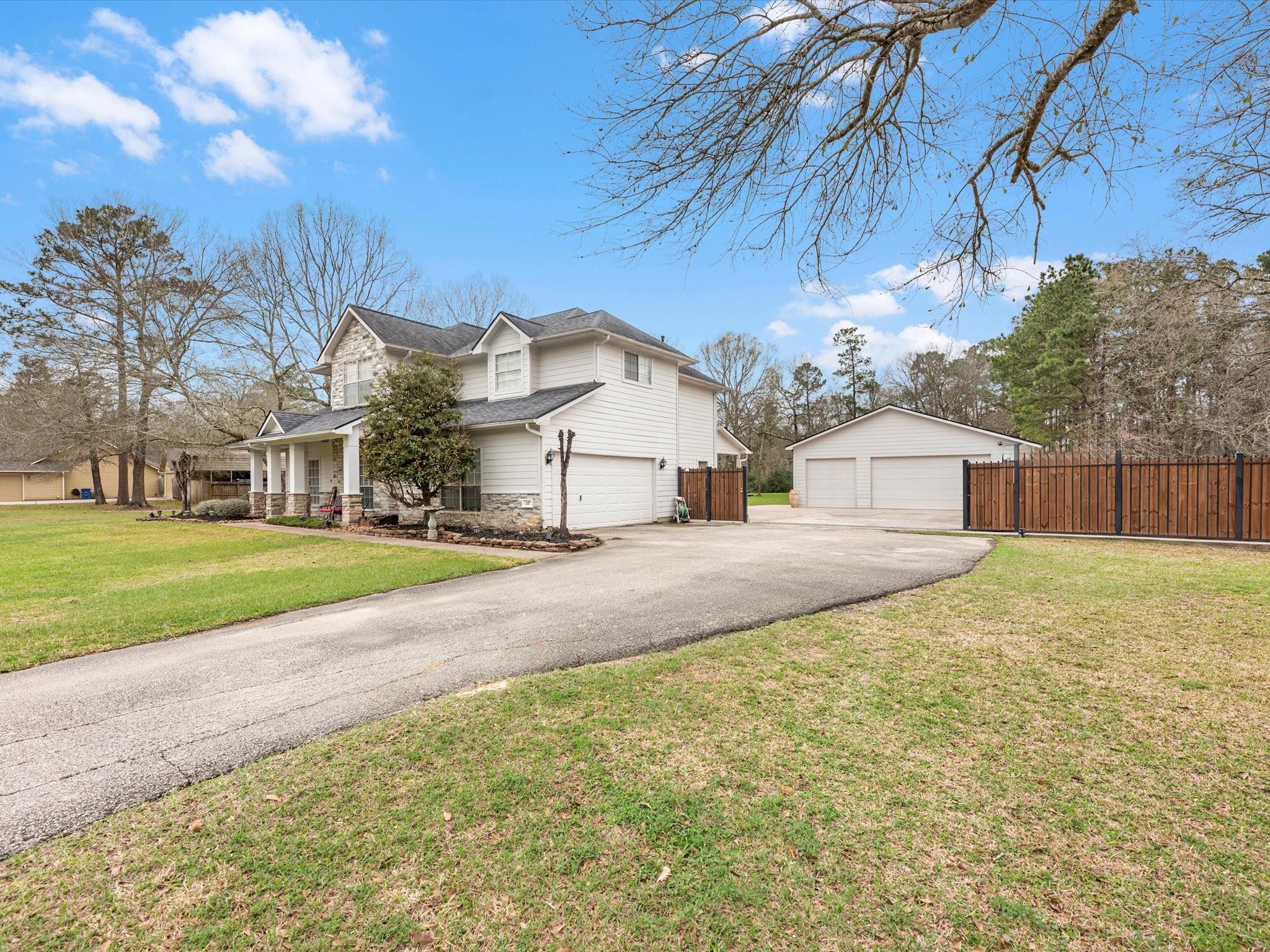 247 Private Road 635