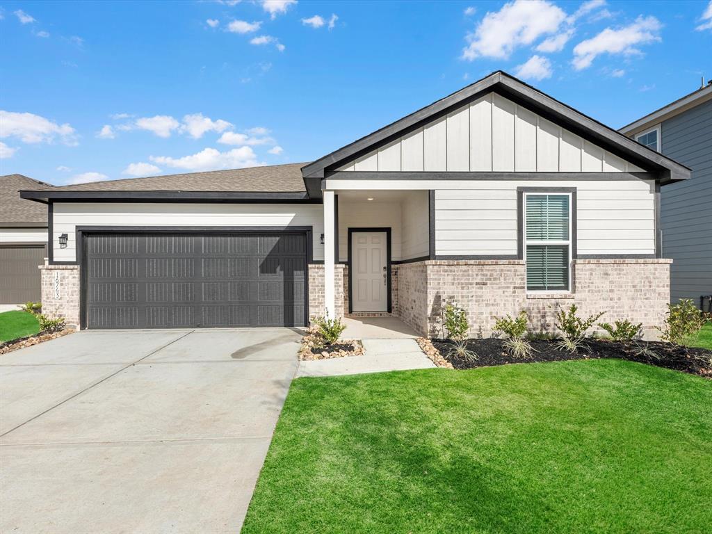 25109 Pomegranate Place