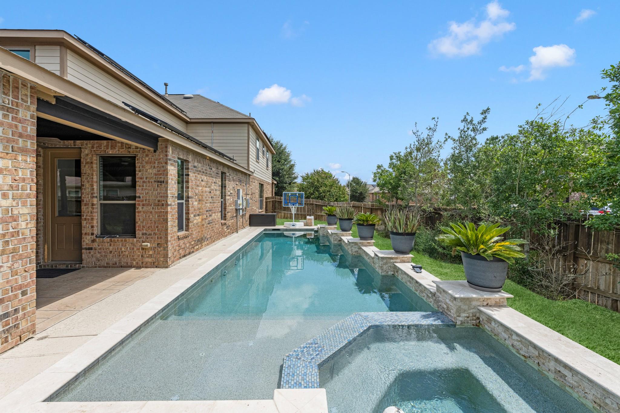 15203 Sienna Glen Court