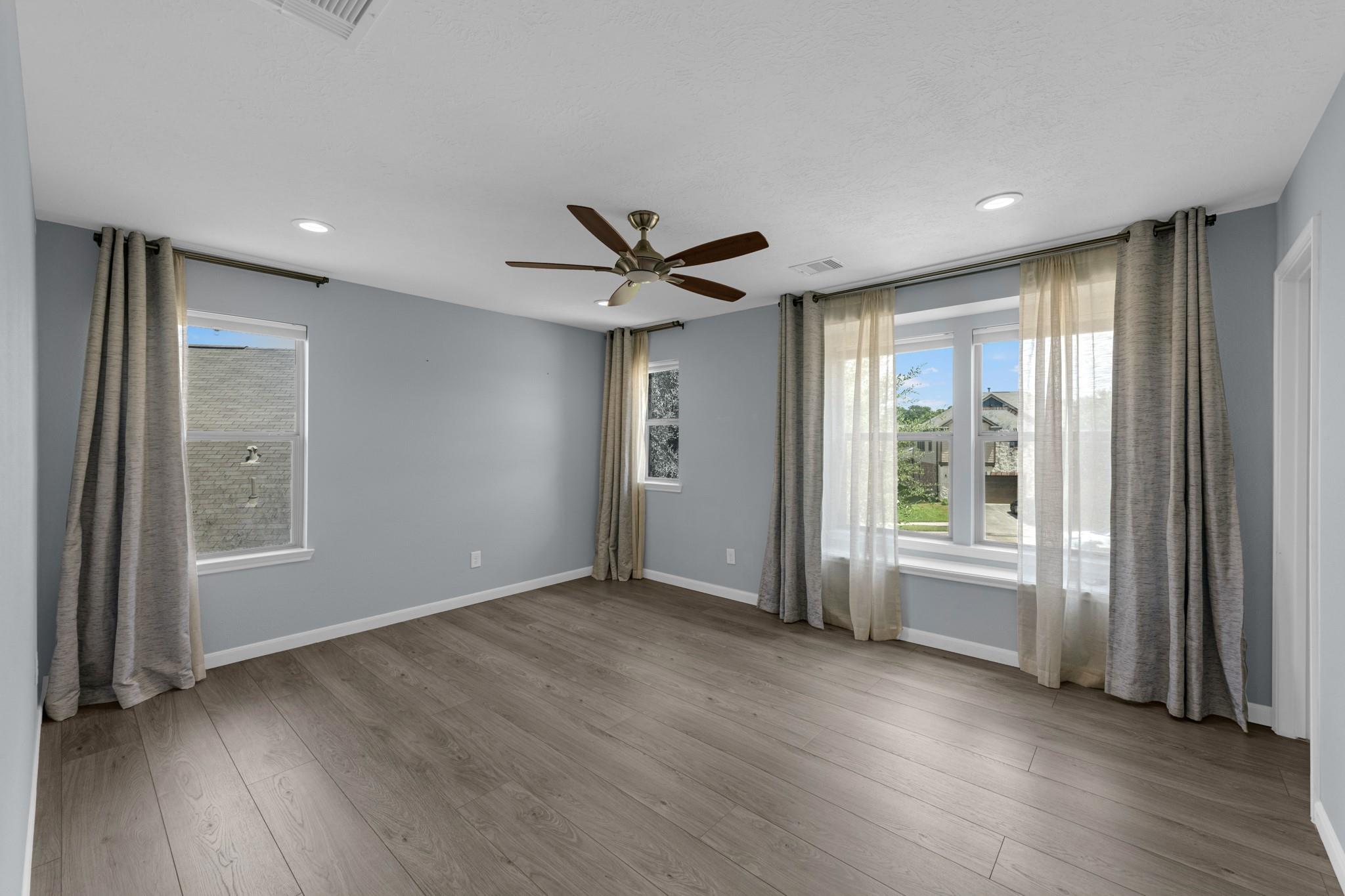15203 Sienna Glen Court