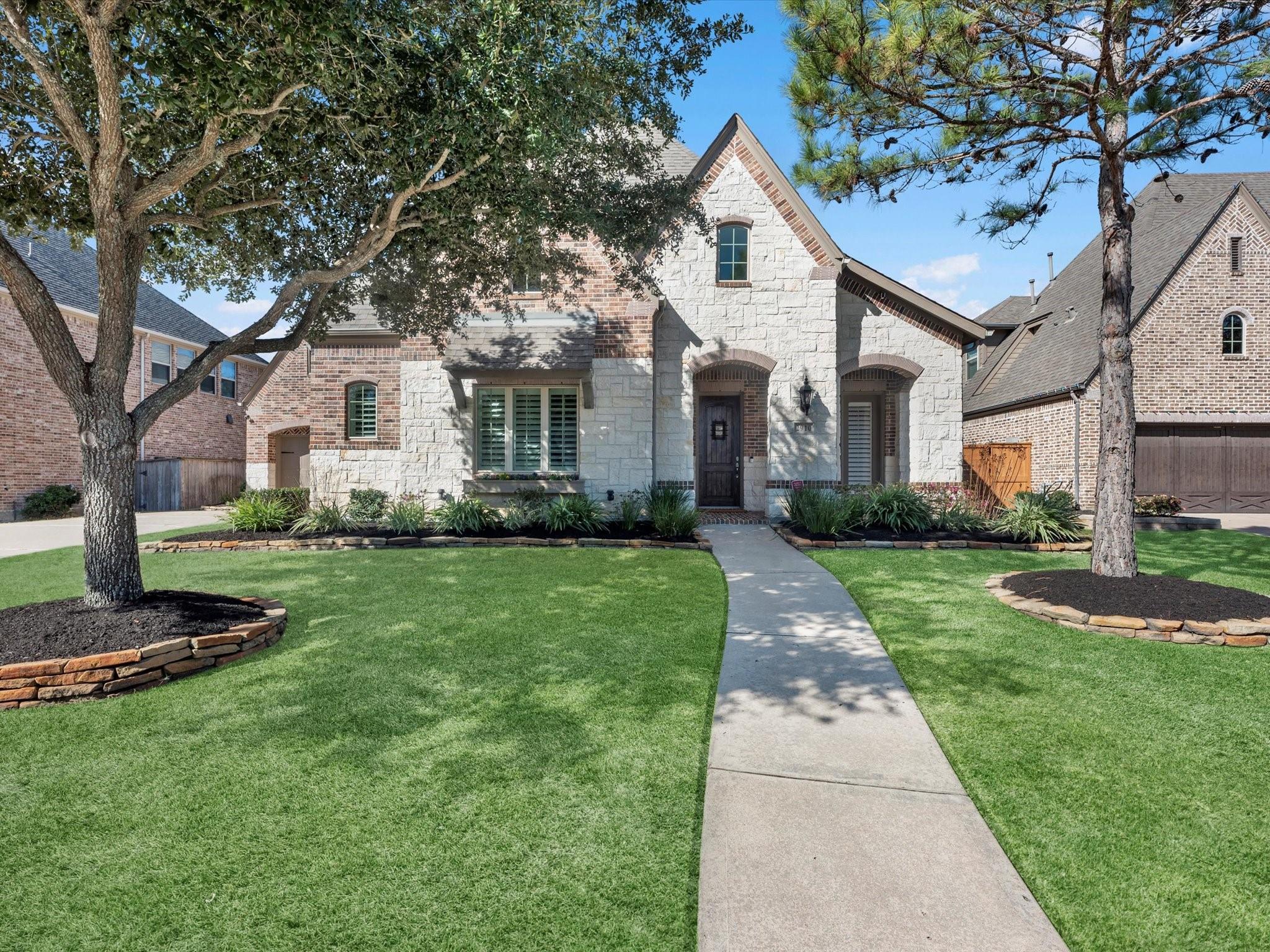 2910 Chapel Rock Court