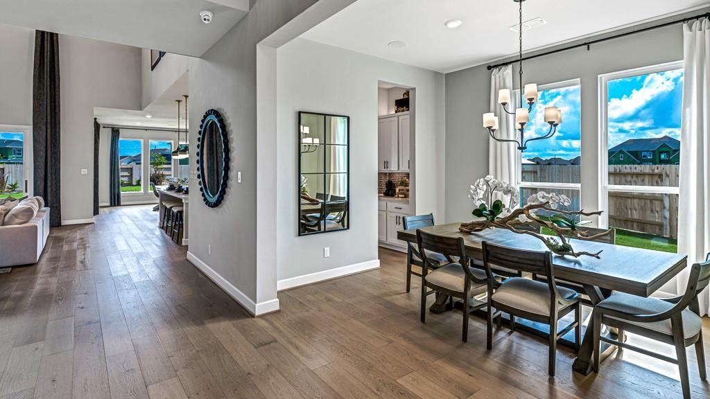 8914 Hampshire Oaks Drive