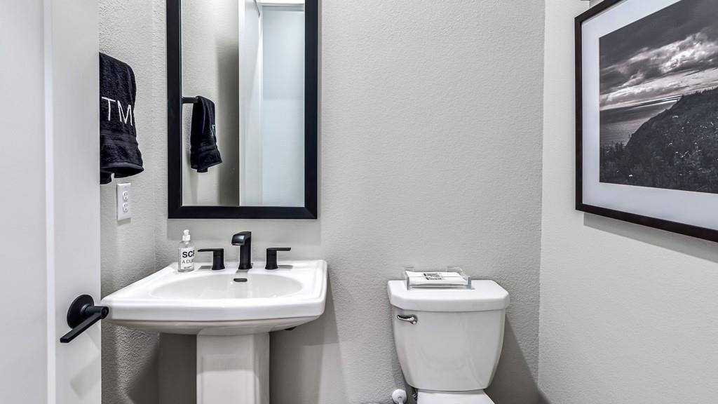 8914 Hampshire Oaks Drive