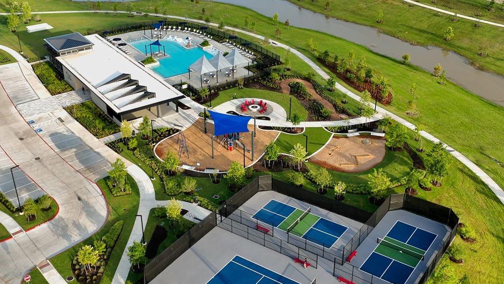 8914 Hampshire Oaks Drive