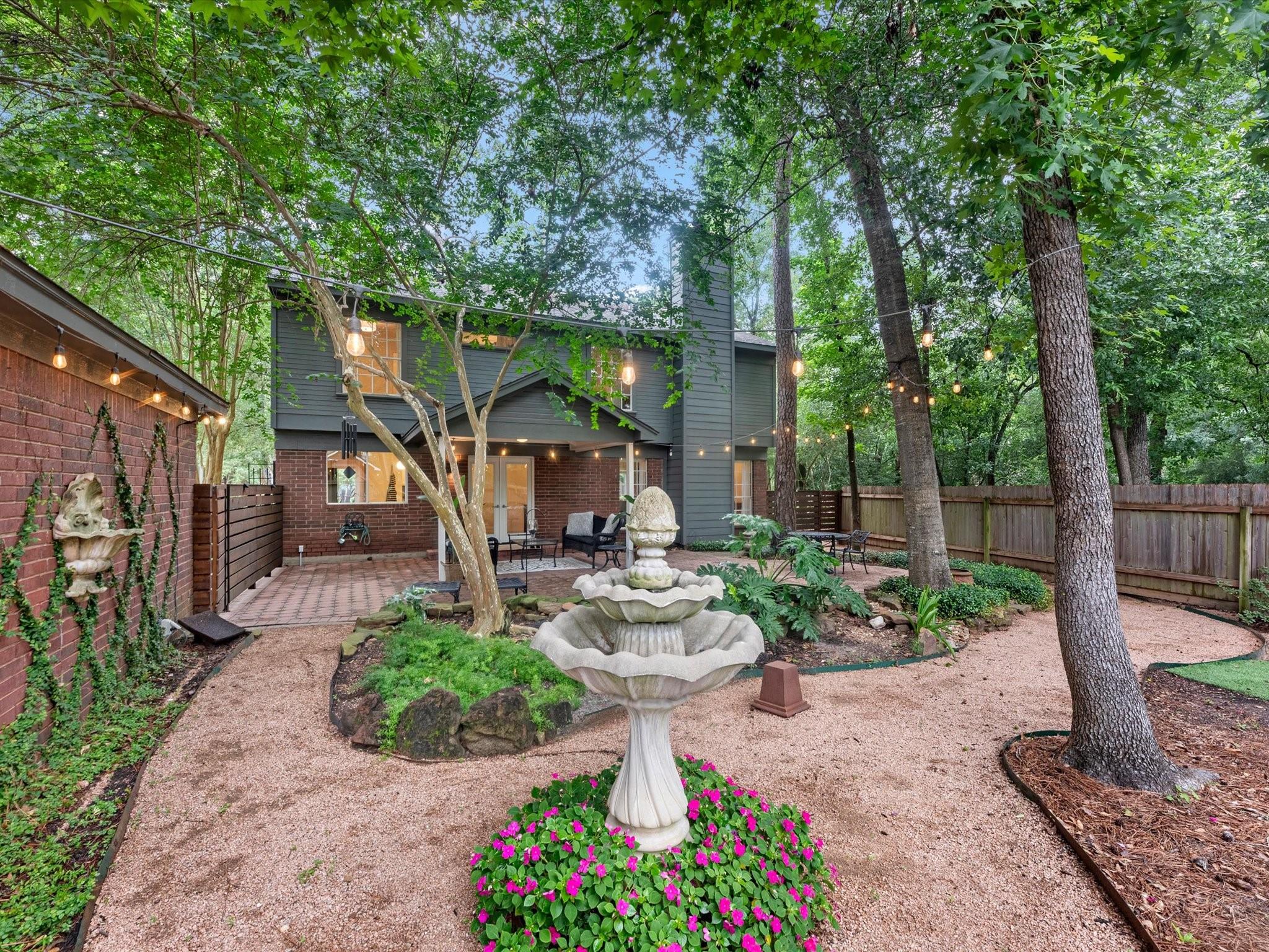 51 E Village Knoll Circle