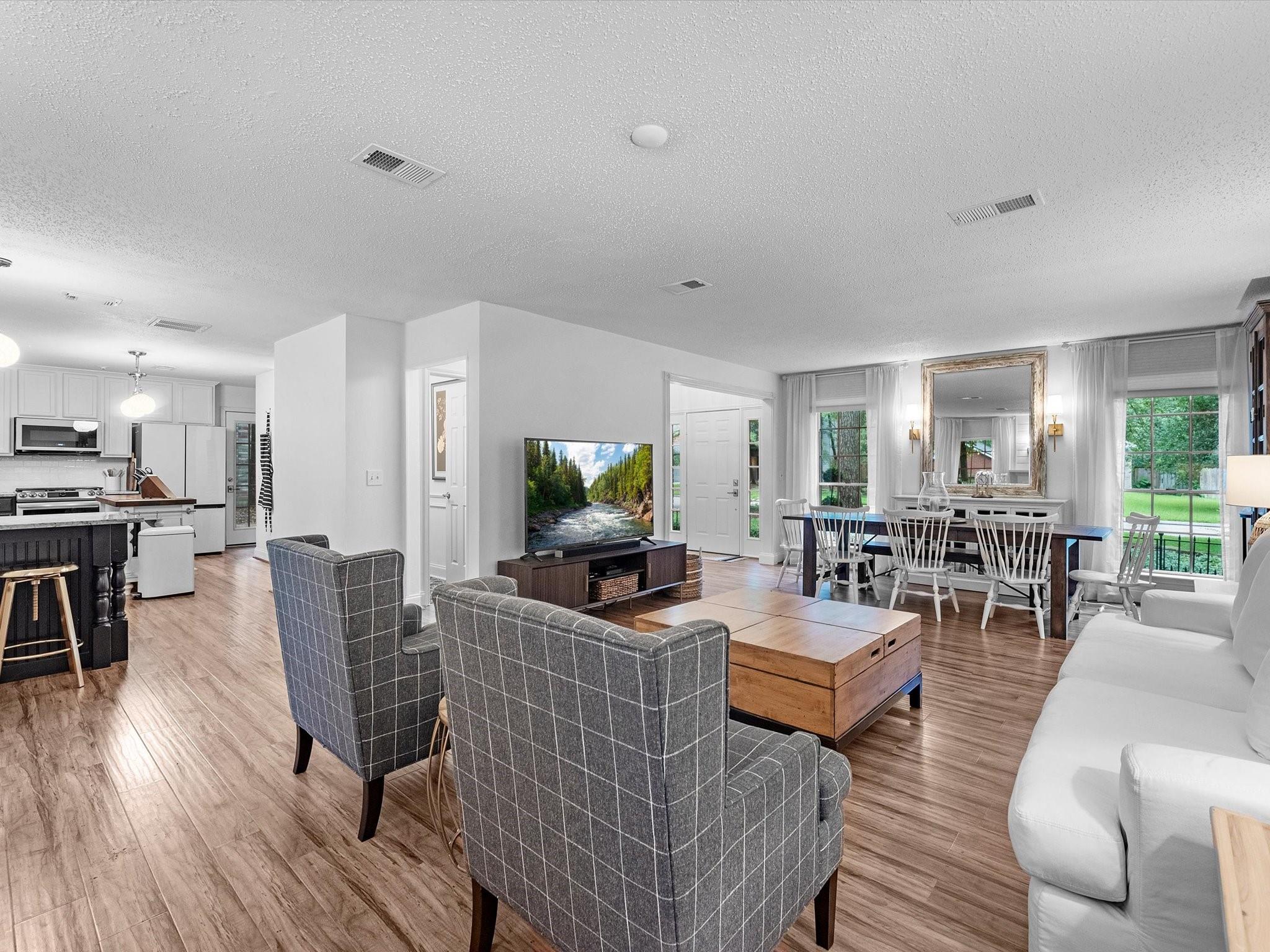 51 E Village Knoll Circle