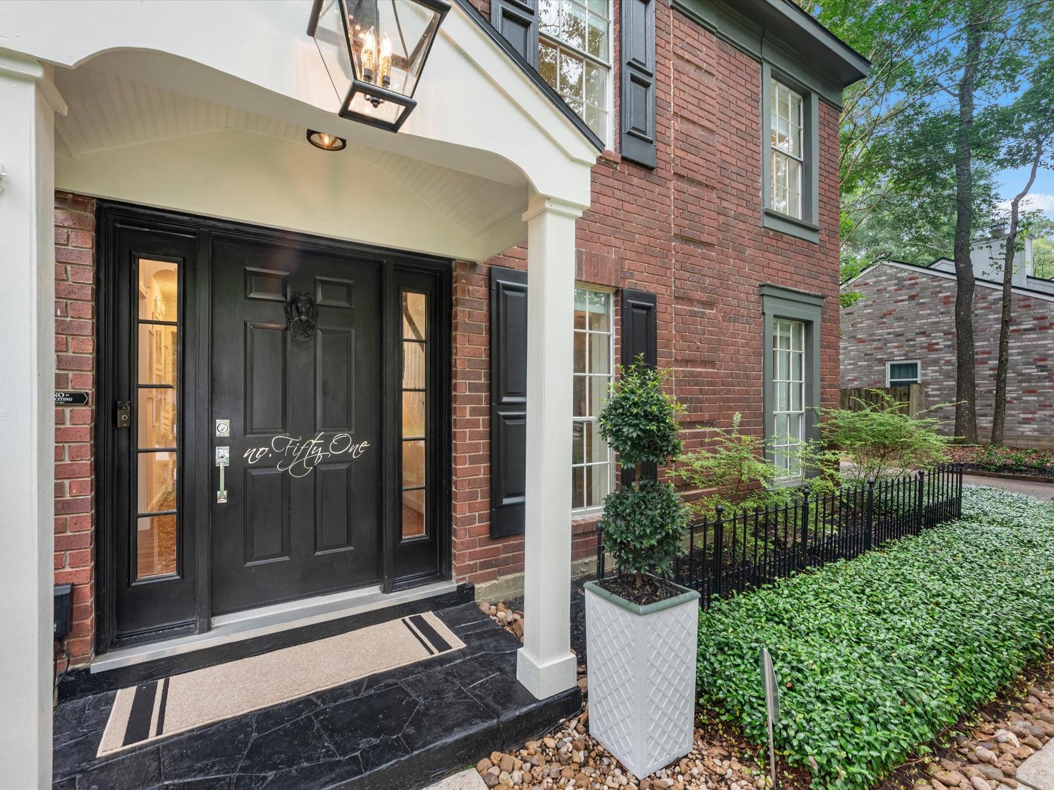 51 E Village Knoll Circle