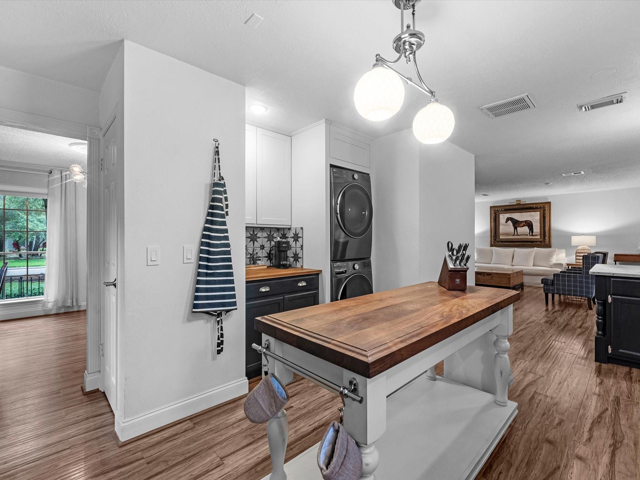 51 E Village Knoll Circle