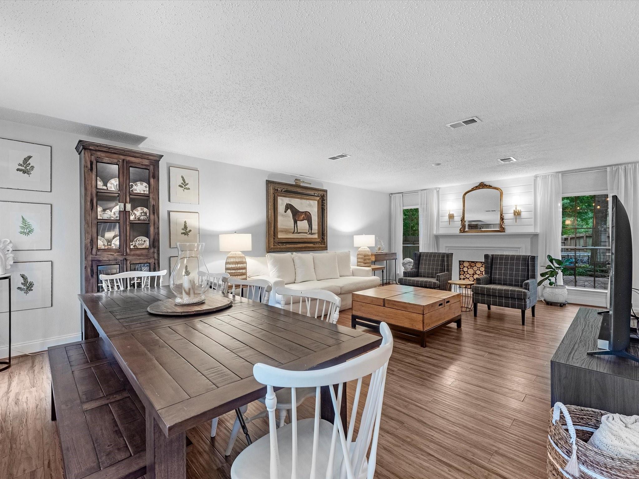 51 E Village Knoll Circle