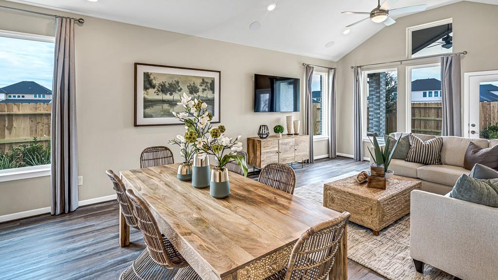 22122 Strathfield Circle