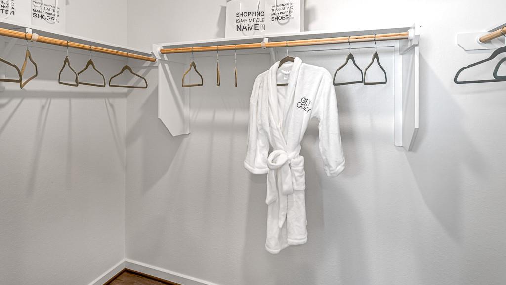 22122 Strathfield Circle