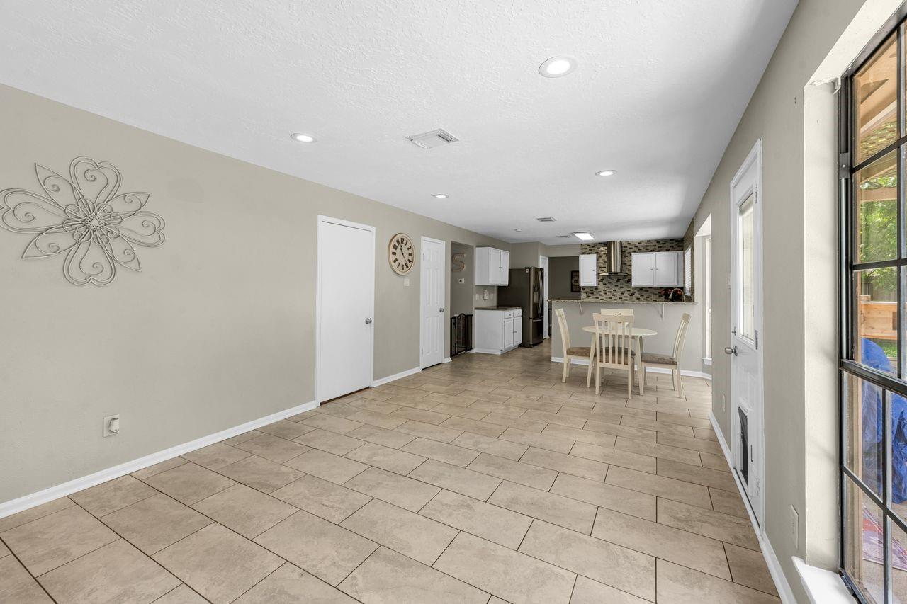 8419 Sunny Ridge Drive