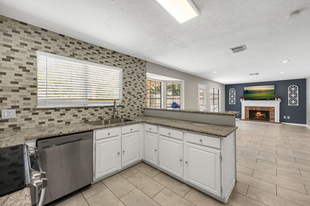 8419 Sunny Ridge Drive
