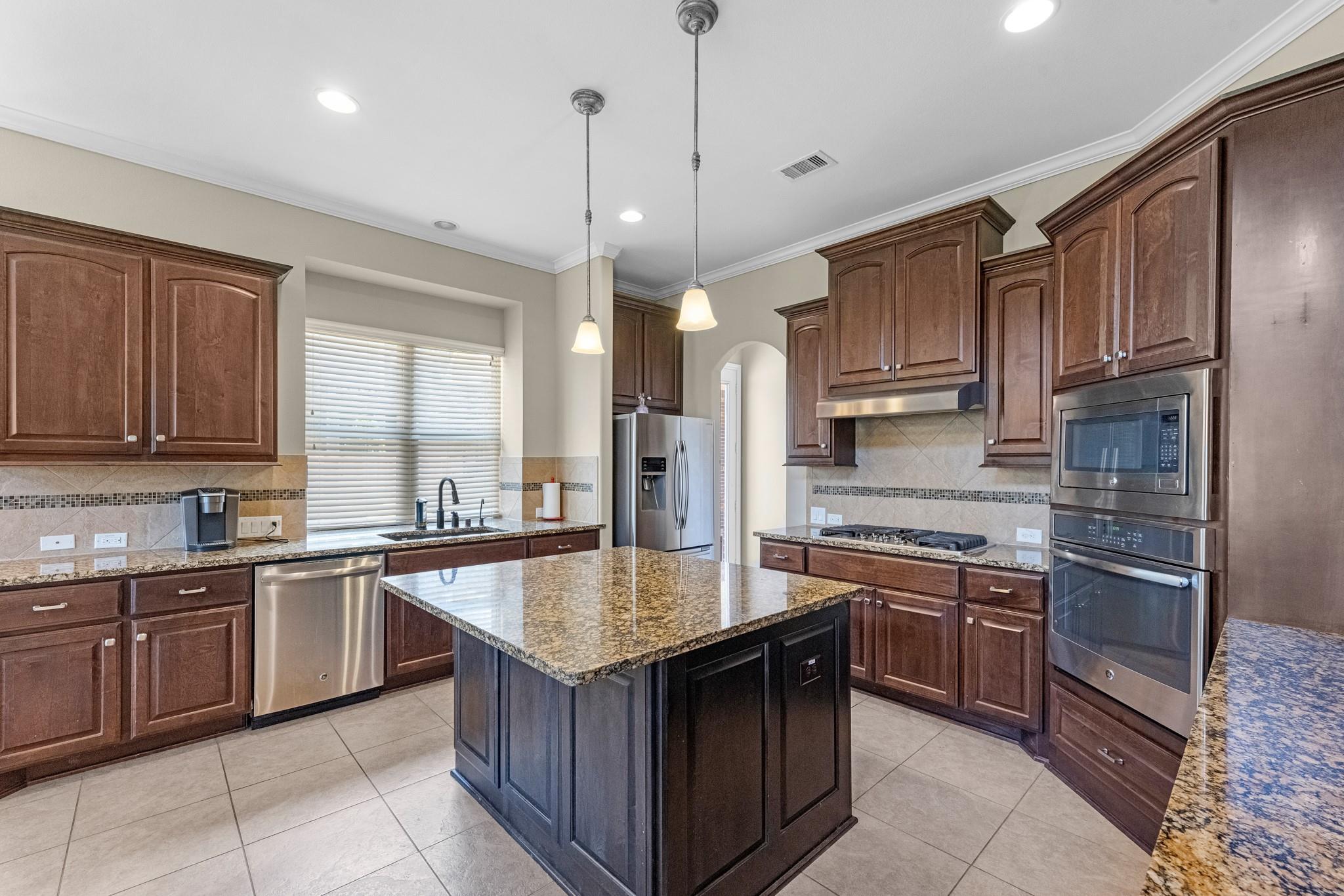 1016 Bolivar Point Lane