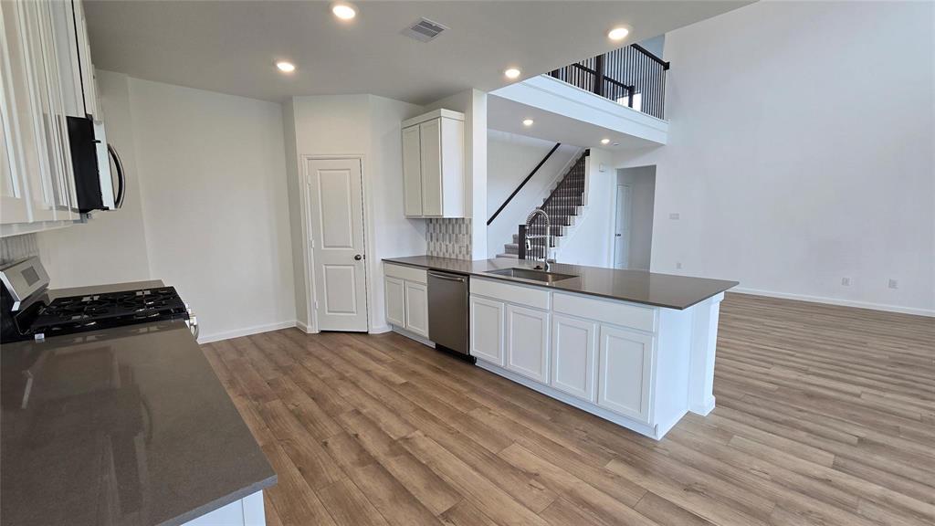 906 Blue Stone Drive