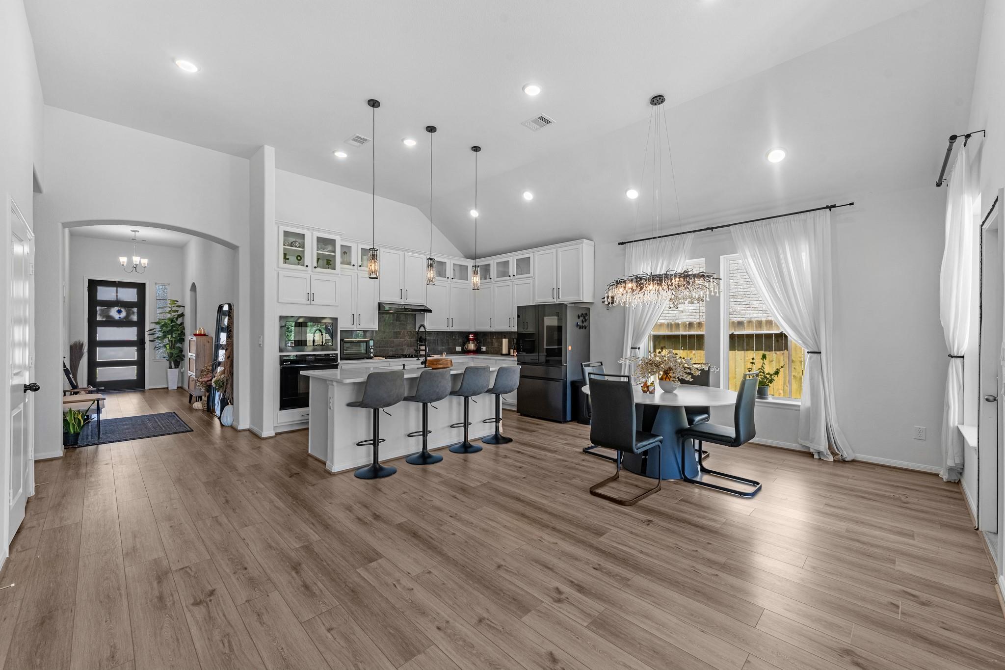 6111 Sandspur Springs Lane