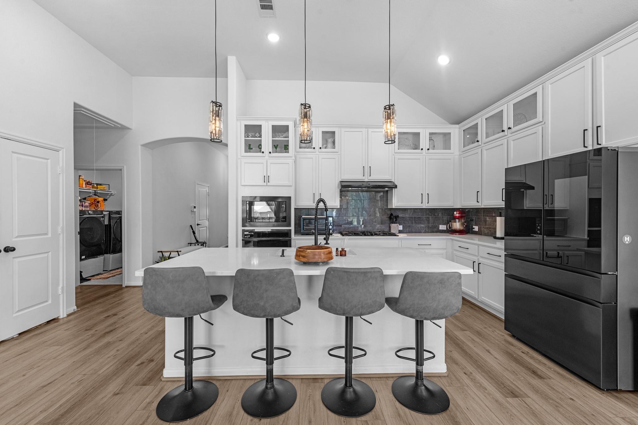 6111 Sandspur Springs Lane