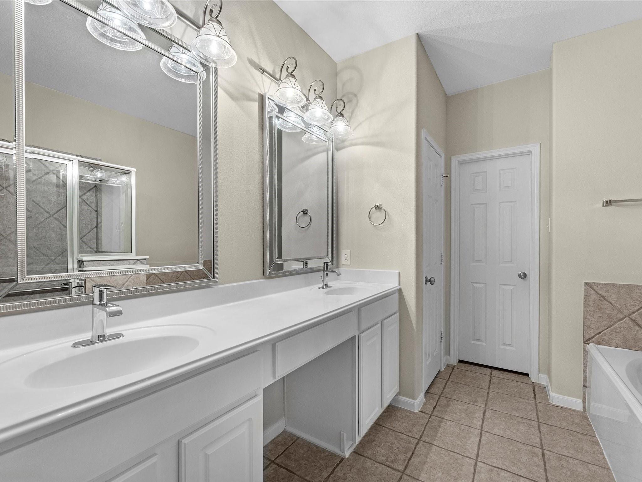 38 Crocus Petal Street