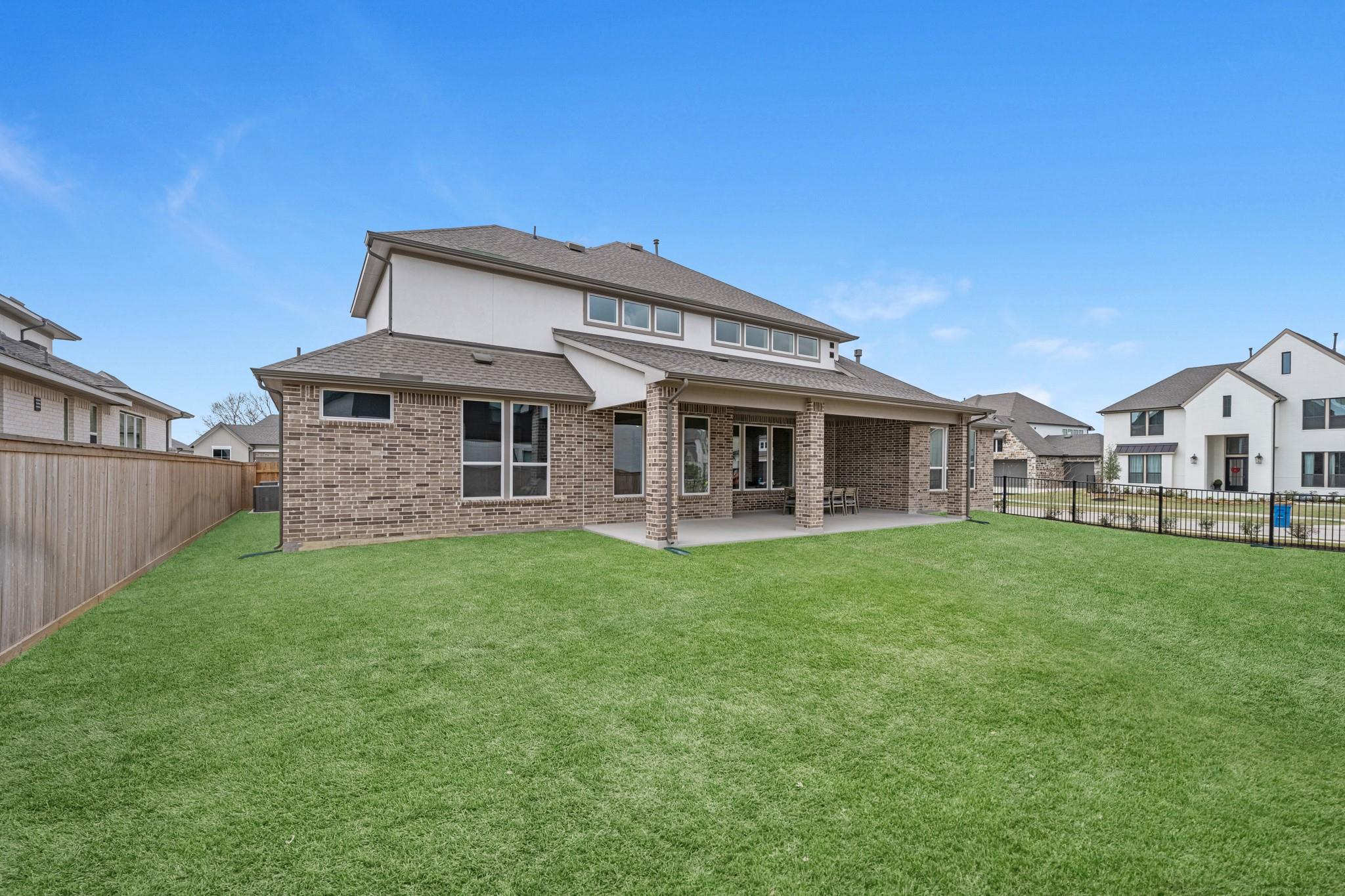 10826 Rosary Pea Lane