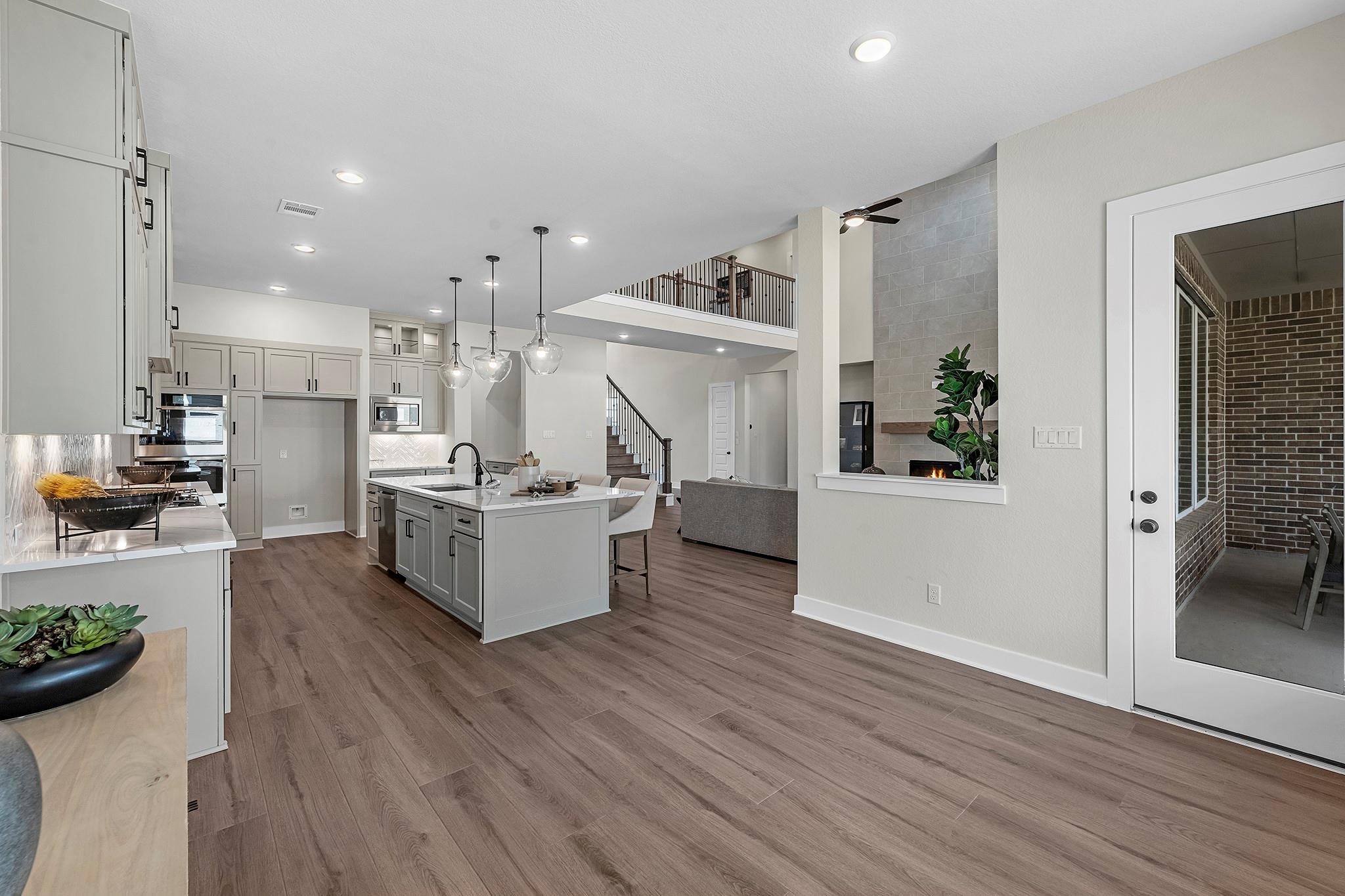 10826 Rosary Pea Lane