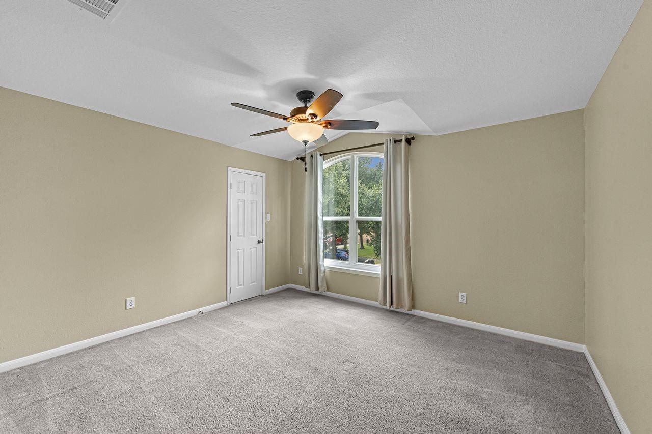 2403 Lancer Park