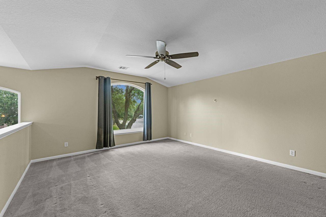 2403 Lancer Park