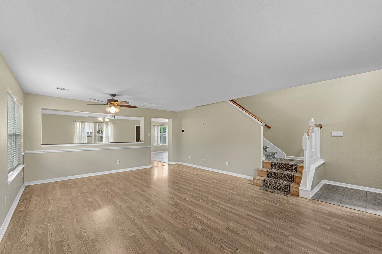2403 Lancer Park