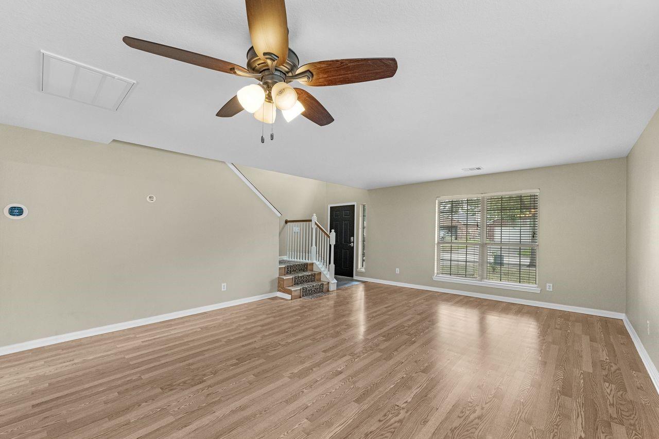 2403 Lancer Park