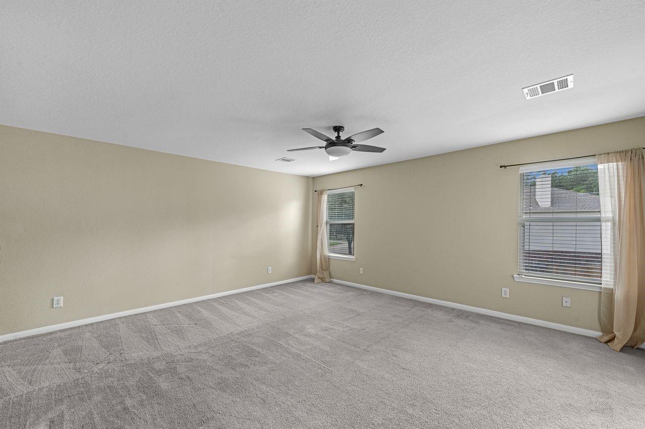2403 Lancer Park