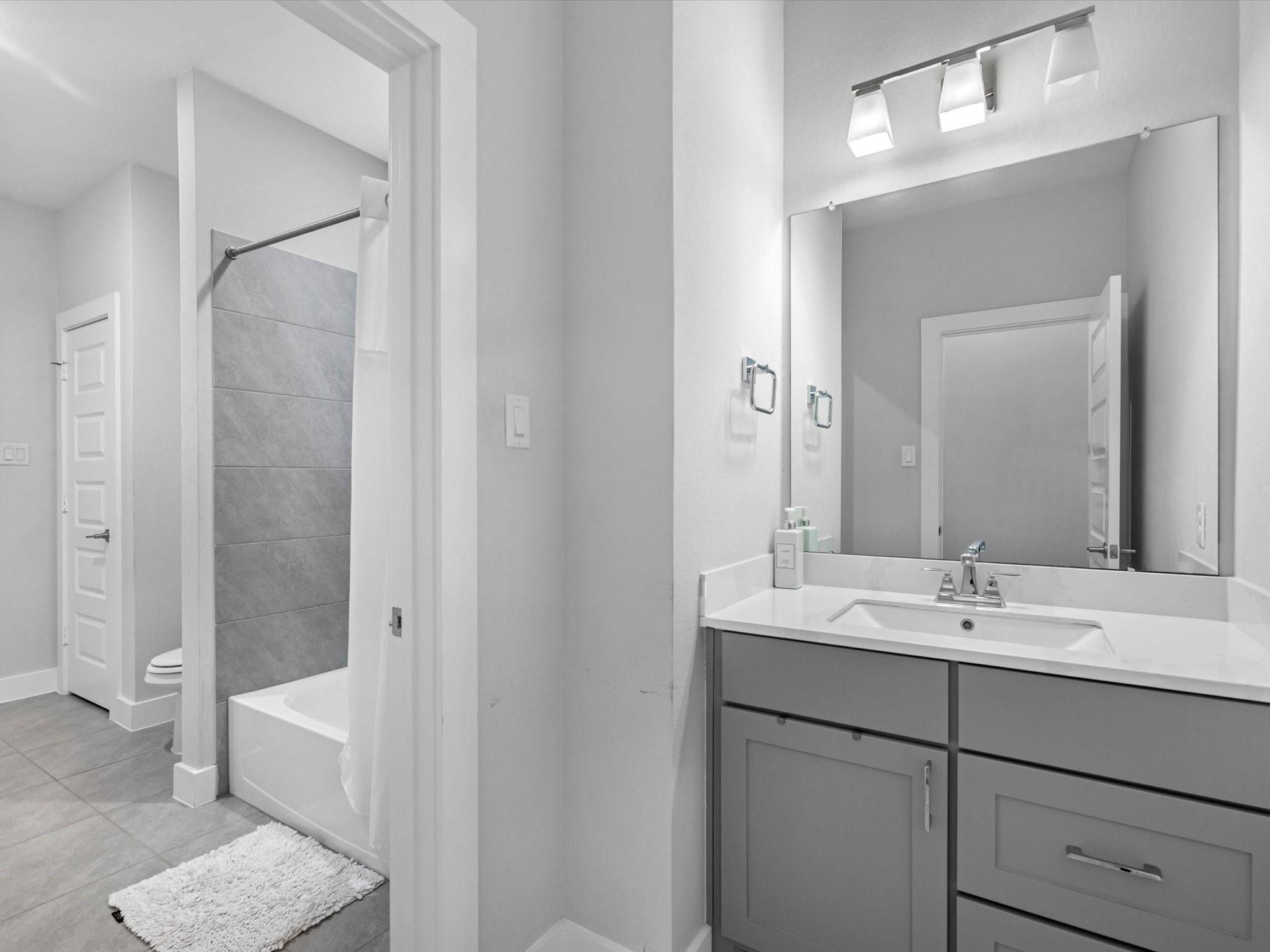 11319 Flying Admiral Drive