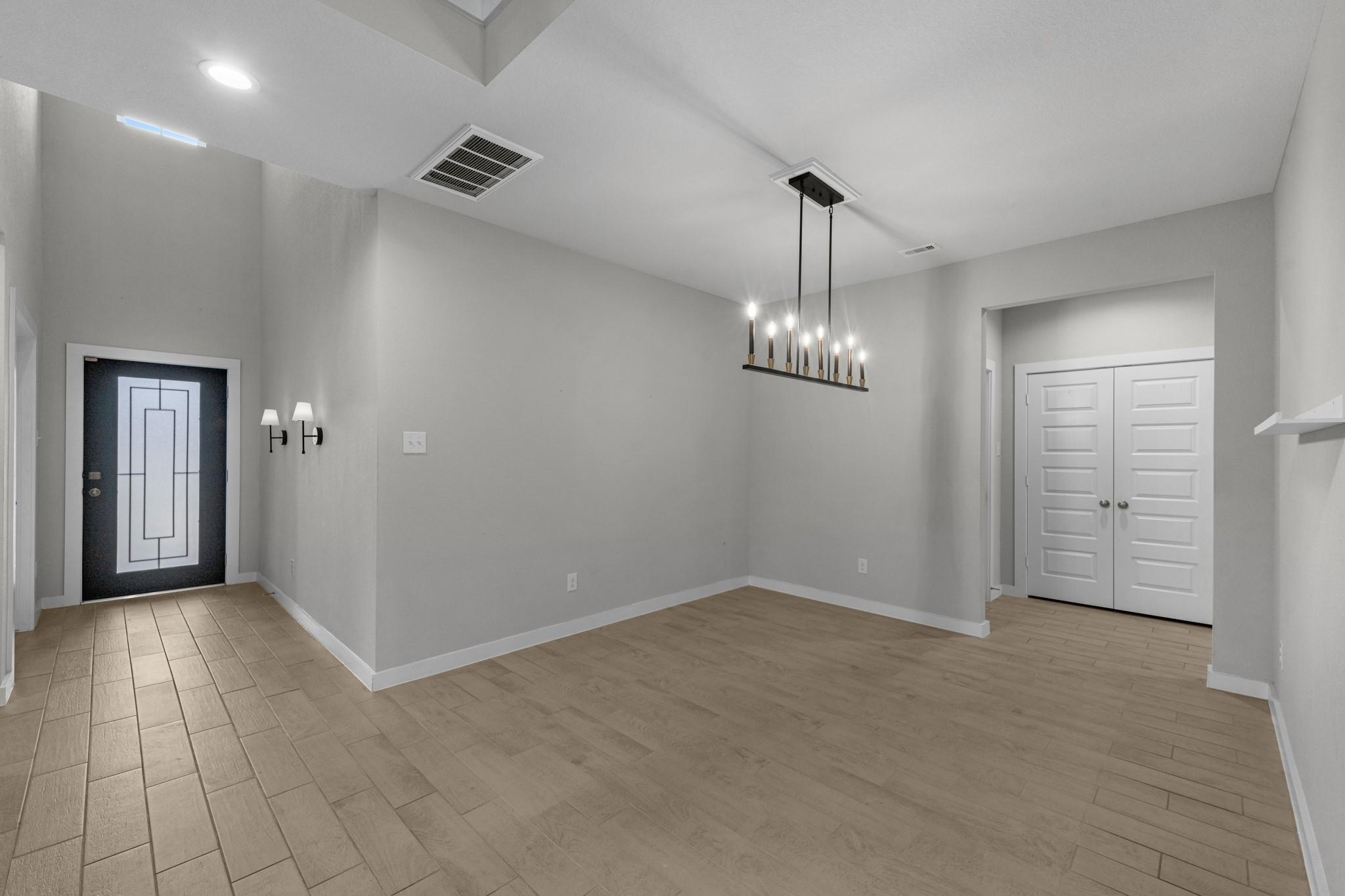 1907 Scarlet Yaupon Way