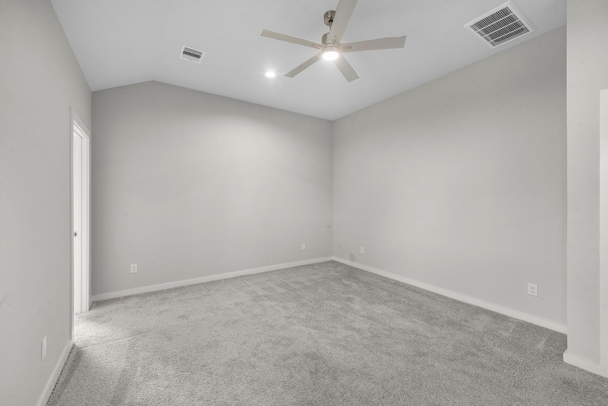 1907 Scarlet Yaupon Way