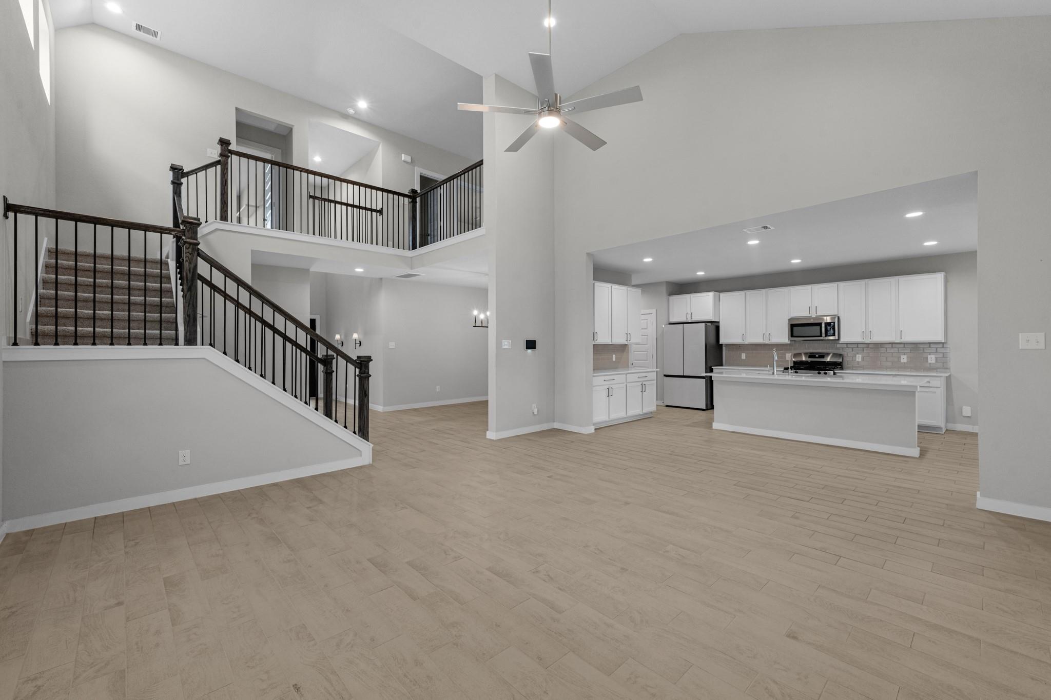 1907 Scarlet Yaupon Way