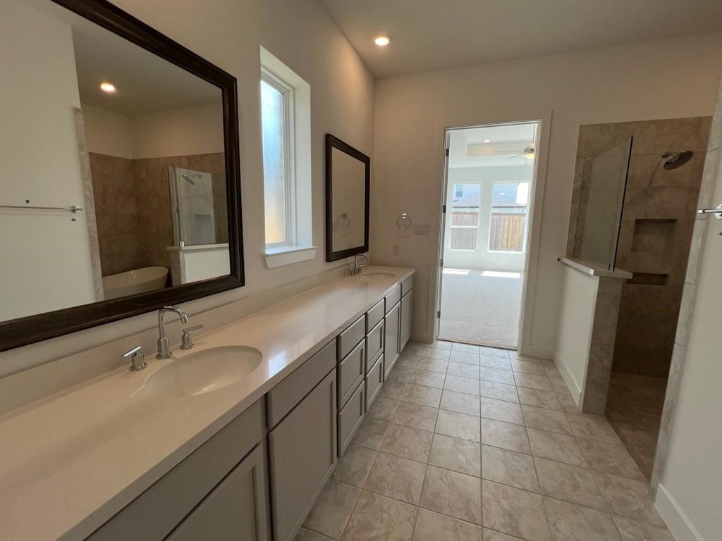 9222 Bossley Park Drive Lane