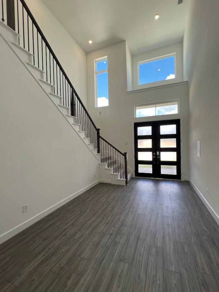 9222 Bossley Park Drive Lane