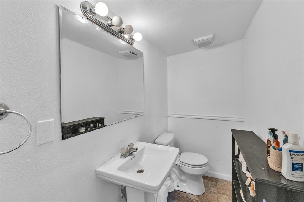 503 Pine Lane