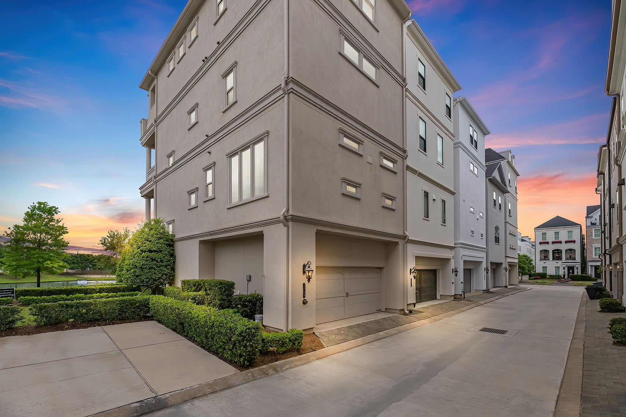 3709 Somerset Commons Lane