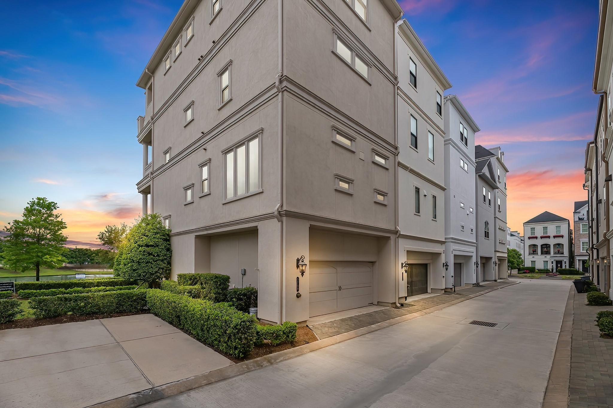 3709 Somerset Commons Lane