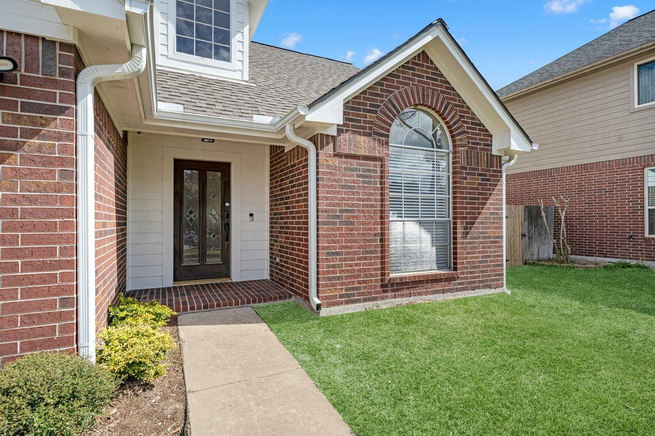 16111 Dock Bar Court