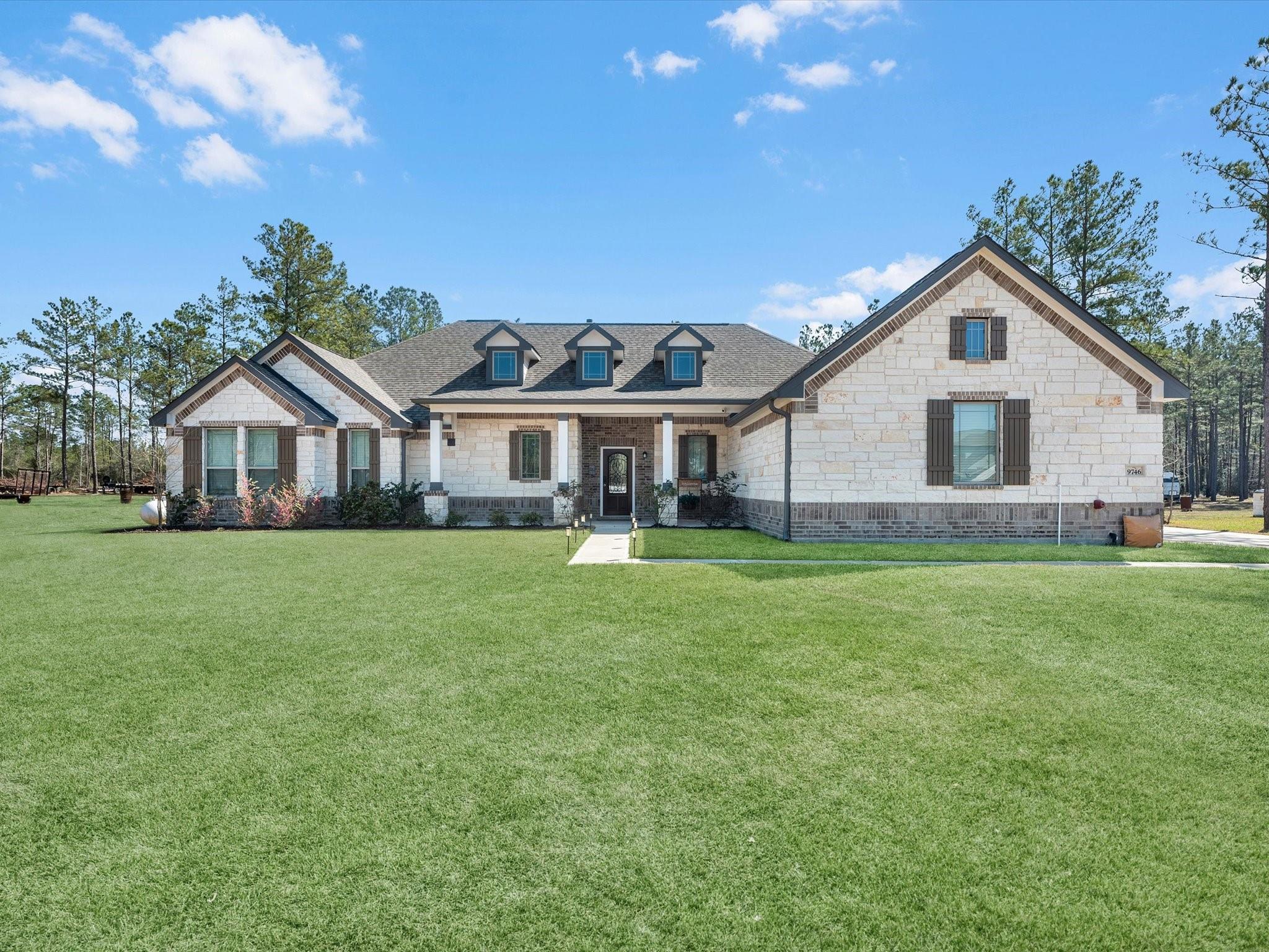 9746 Guadalupe Street