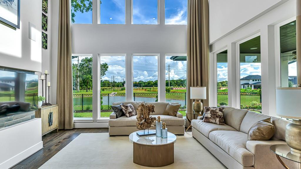 21726 Emerton Crescent Way