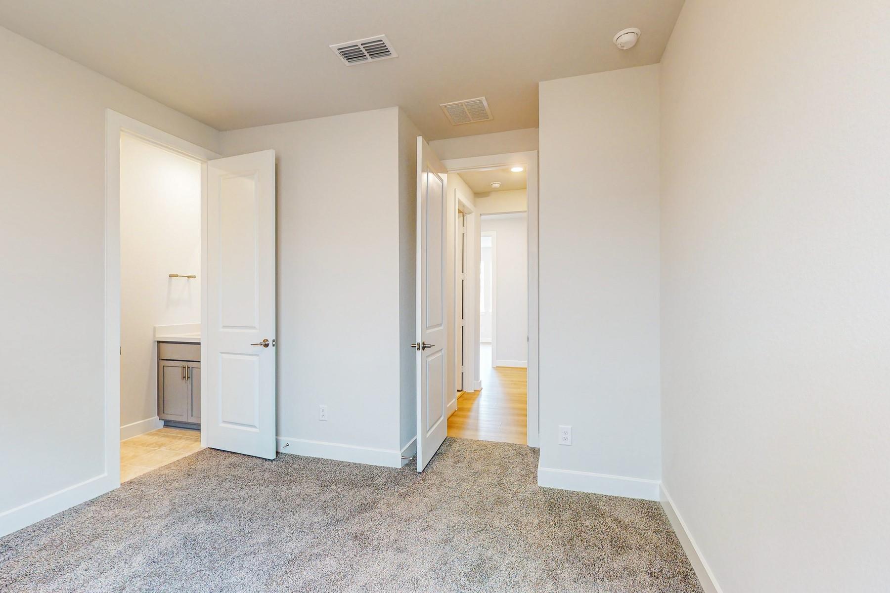 9622 Seaside Daisy Lane