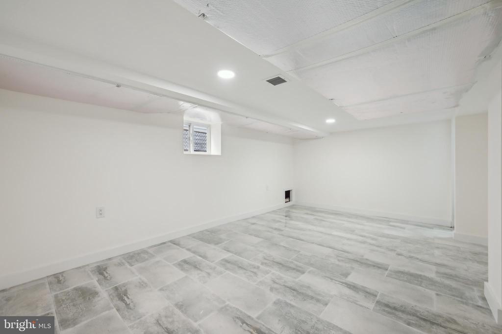 303 Harvard Ave