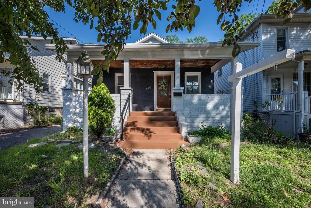 303 Harvard Ave
