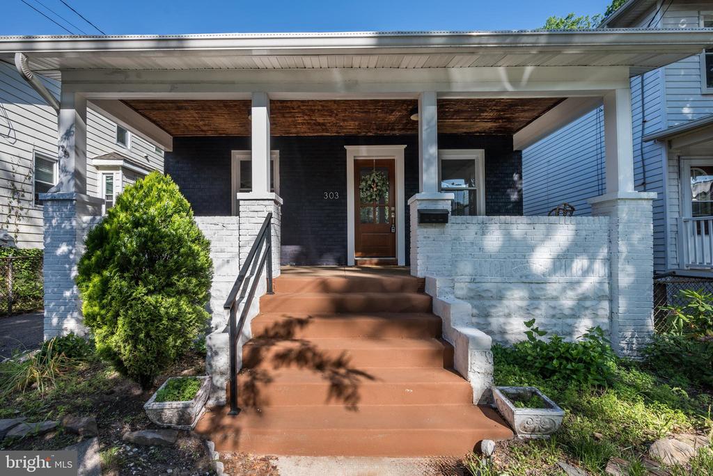 303 Harvard Ave